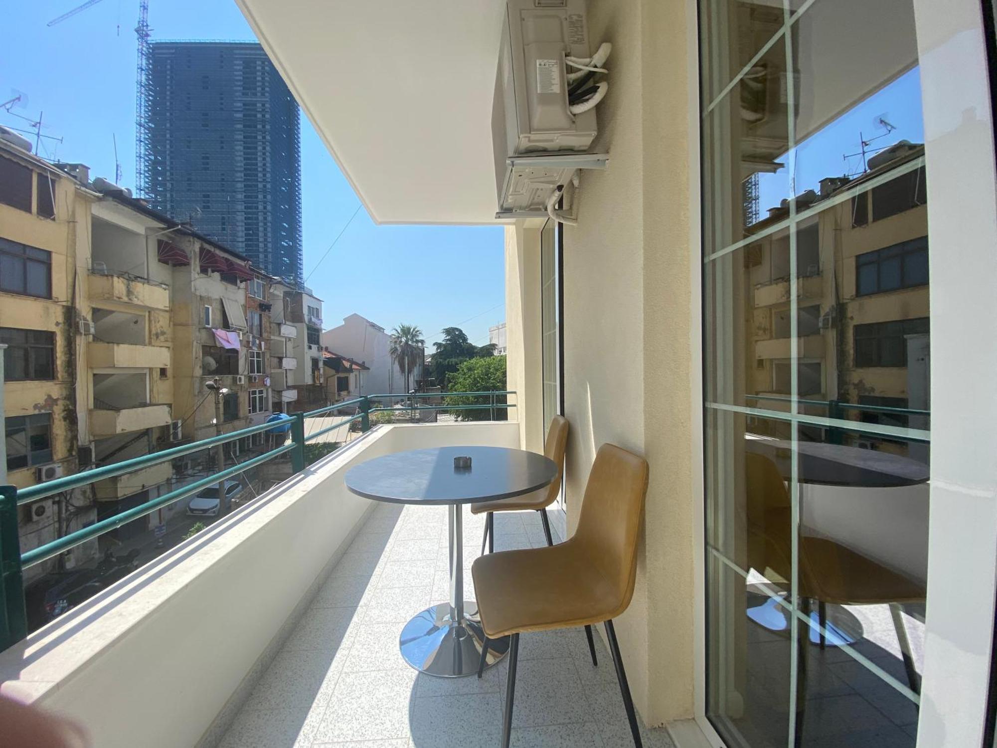 Tam Centre Luxury Serviced Apartments Тирана Экстерьер фото